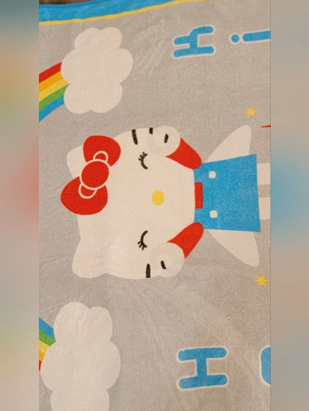 RARE 2007 Hello Kitty Rocket robot Rainbow Fleece Throw Blanket